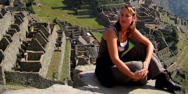 A traveller in front of Machu Picchu