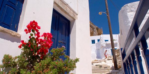The houses of Santorini