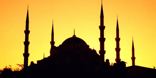 The dawn service for ANZAC day in Istanbul