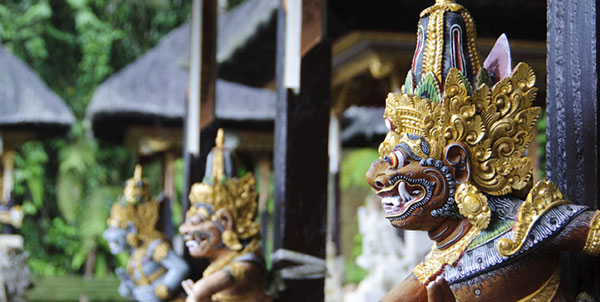 Indonesia-bali-temple-statue-is-12914328-sm-aejl