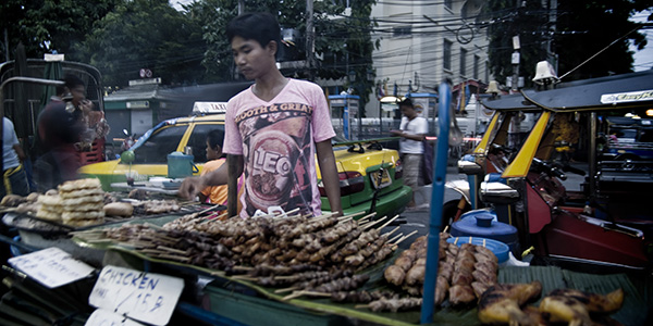 Avrl-thailand%20market%20food%20chicken-leo%20tamburri%202010-imgp0771%20lg%20rgb