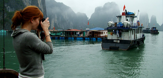 Avbv_banner_vietnam_halong_bay_boats