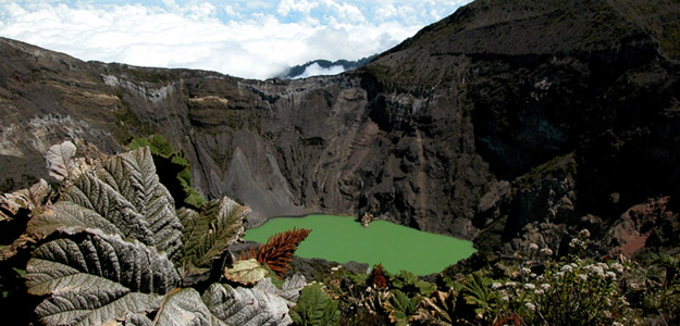 Crsa_banner_costa_rica_volcano