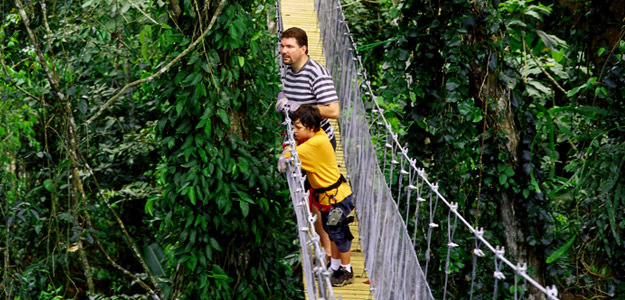 Tcrcfc_banner_costa_rica_people_skywalk