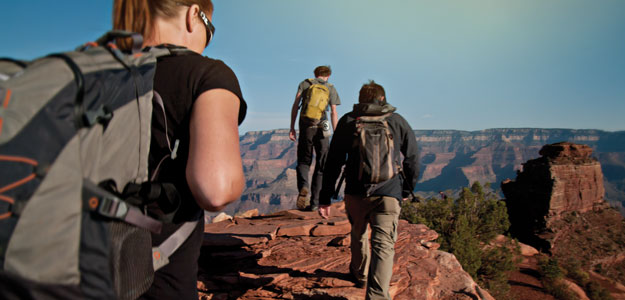 Nunp-trekking-grand-canyon