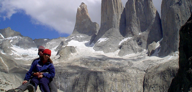 Apd_banner_argentina_torres_del_paine_couple