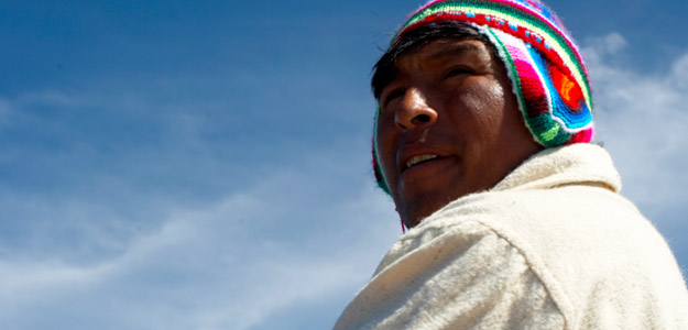 Peruvian man gazing into the sky
