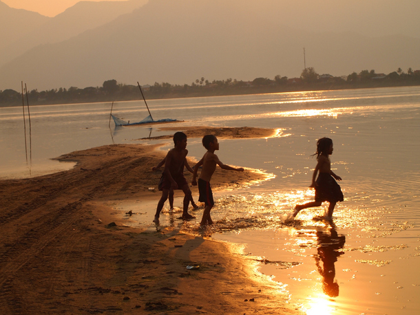 Don Daeng Island, Loas - Photo by Matt Jackson