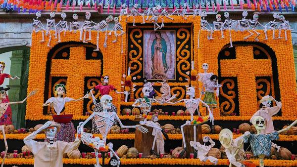 Local guide and CEO Erick Sebastián Reyes shows how to experience Oaxaca’s Day of the Dead traditions and vibrant local culture
