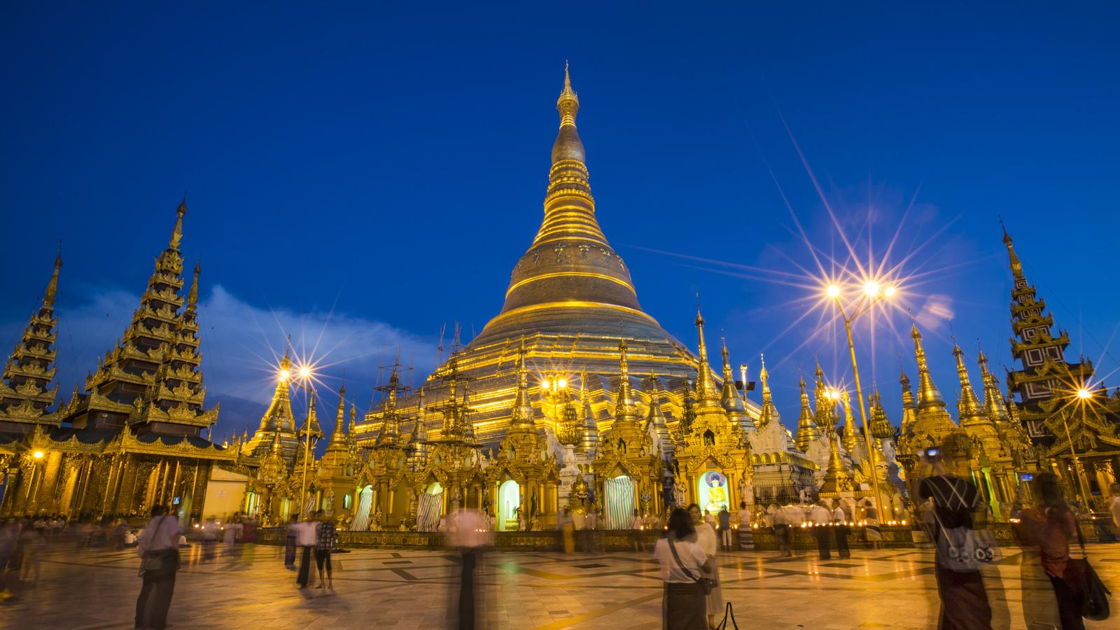 Chùa Hòn Đá Vàng hay còn gọi là Chùa Kyaikhtiyo – một tuyệt tác kỳ diệu được kết hợp bởi sức sáng tạo vô hạn của con người và tạo hóa.