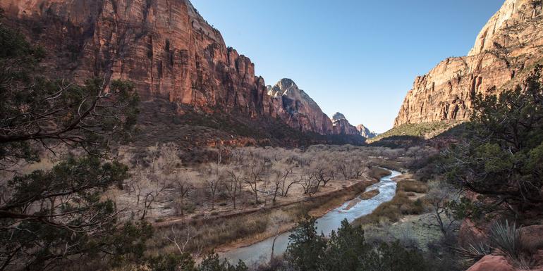 USA National Parks Explorer