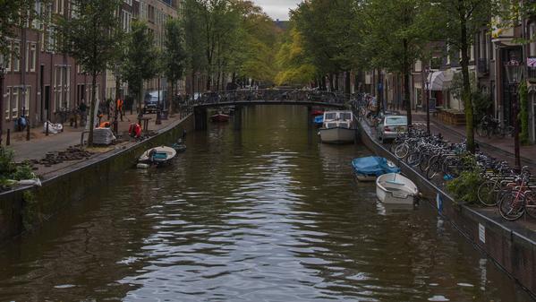 Wanderer-in-Residence Gary Arndt snaps his way around these oh-so-famous cities in the Netherlands.