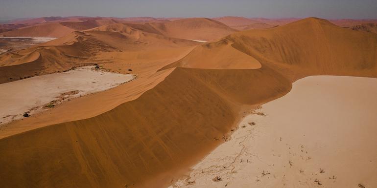 Southern Africa Southbound: Dunes, Deltas & Falls