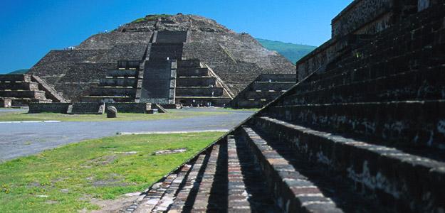 The Mayan ruins at Chichén Itzá