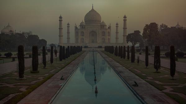 You had the time of your life on your trip. Here’s how to share that experience without putting your friends to sleep.
