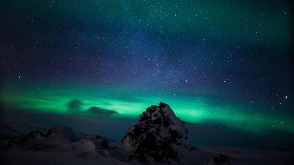 Got some time in Iceland? Wanderer-in-Residence Jodi Ettenberg shares five ways to make the most of your layover.