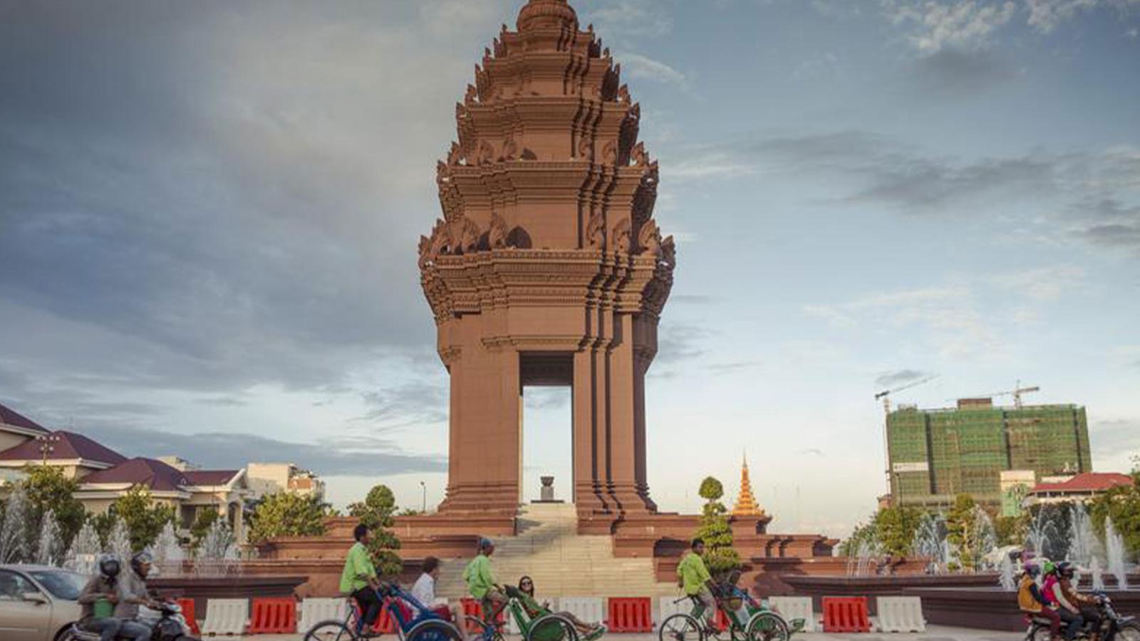 Cambodia Adventure: Phnom Penh & Siem Reap Hangouts