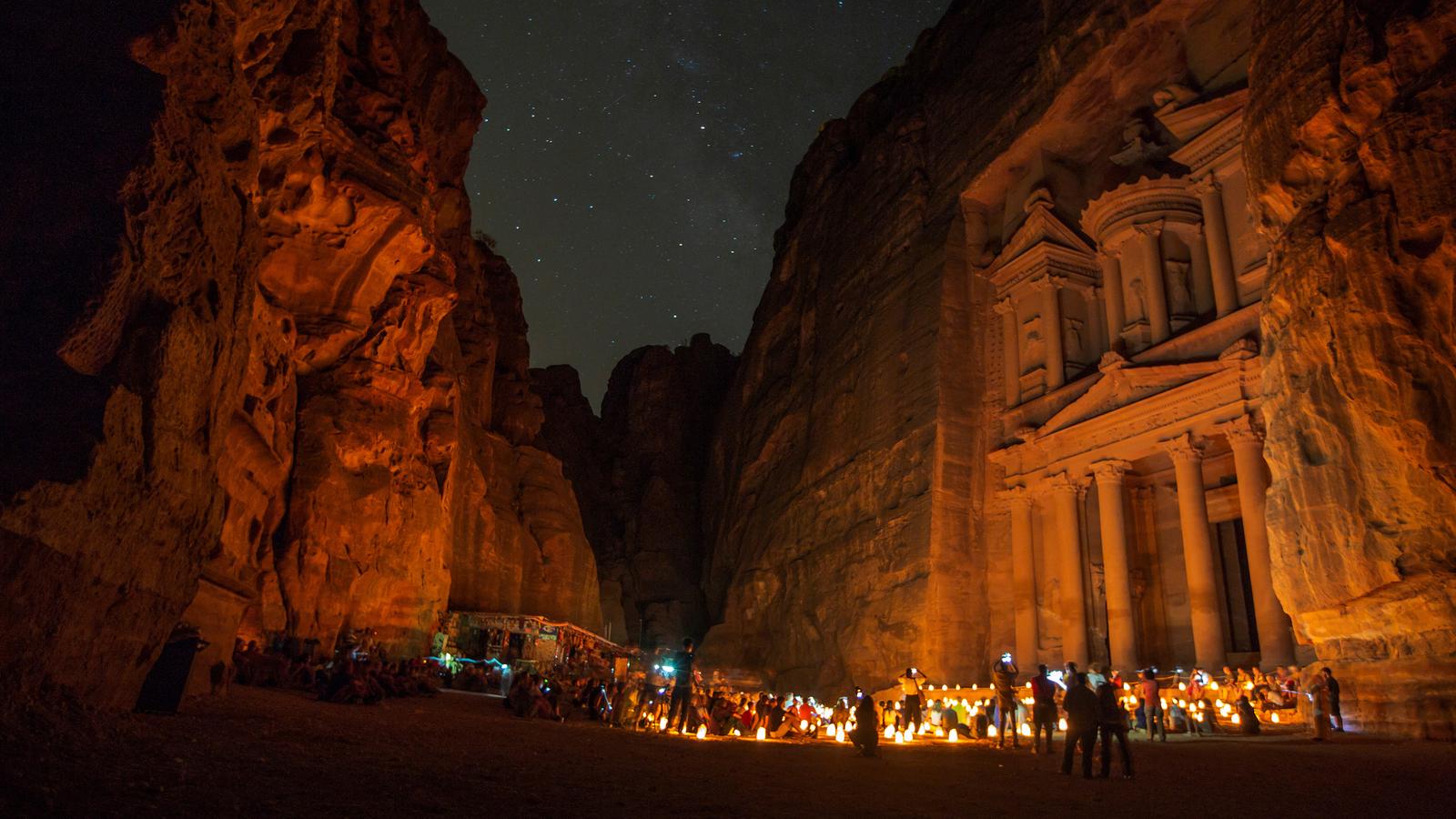 Essential Jordan: Dead Sea & Desert Stars
