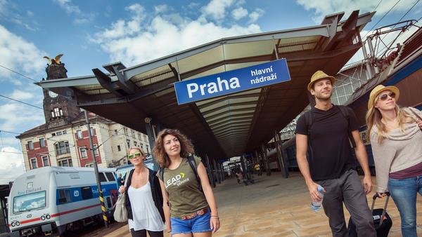 Tourists leaving the Prague train station