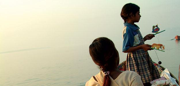 Children in India playing