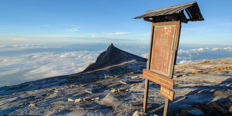 Trek Mt Kinabalu