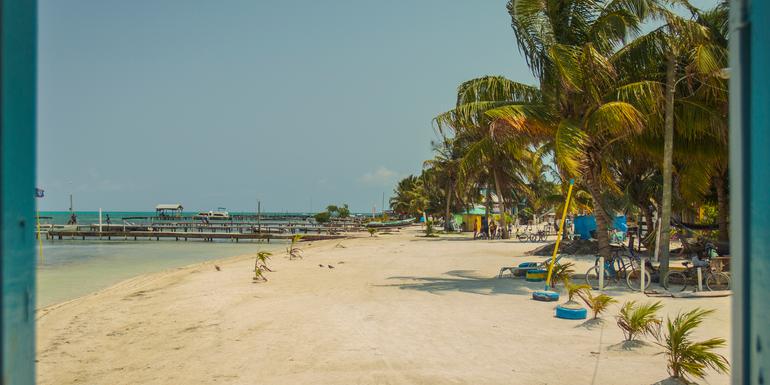 Mayan Sun Southbound: Boat Rides & Ruins tourhub | G Adventures | Mayan Sun Southbound: Boat Rides & Ruins
