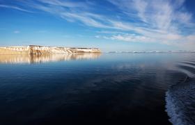Wondering whether to head north or south? Here’s how the Arctic and Antarctica compare for your very first polar adventure