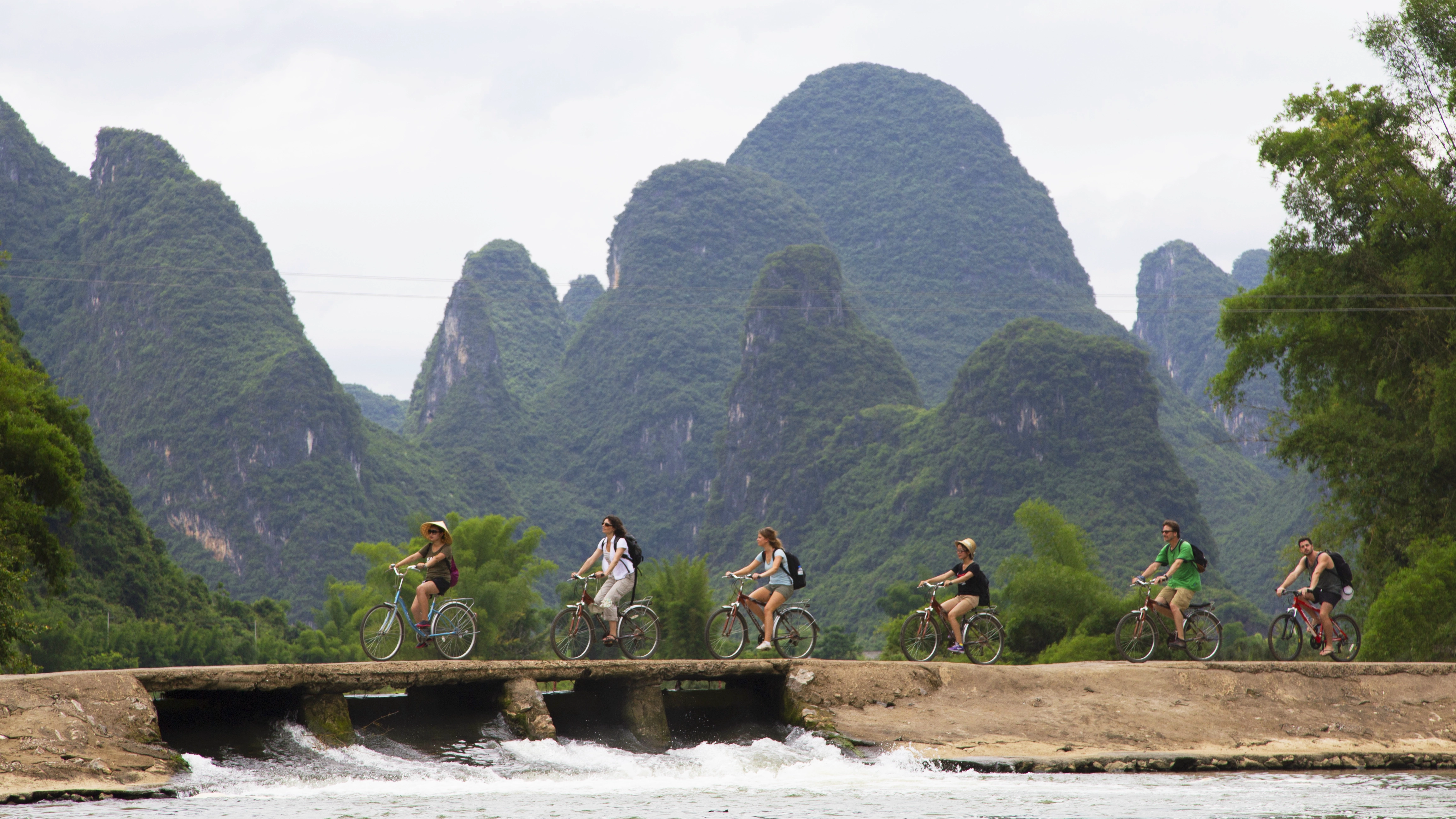 China: Bike Rides & Village Walks