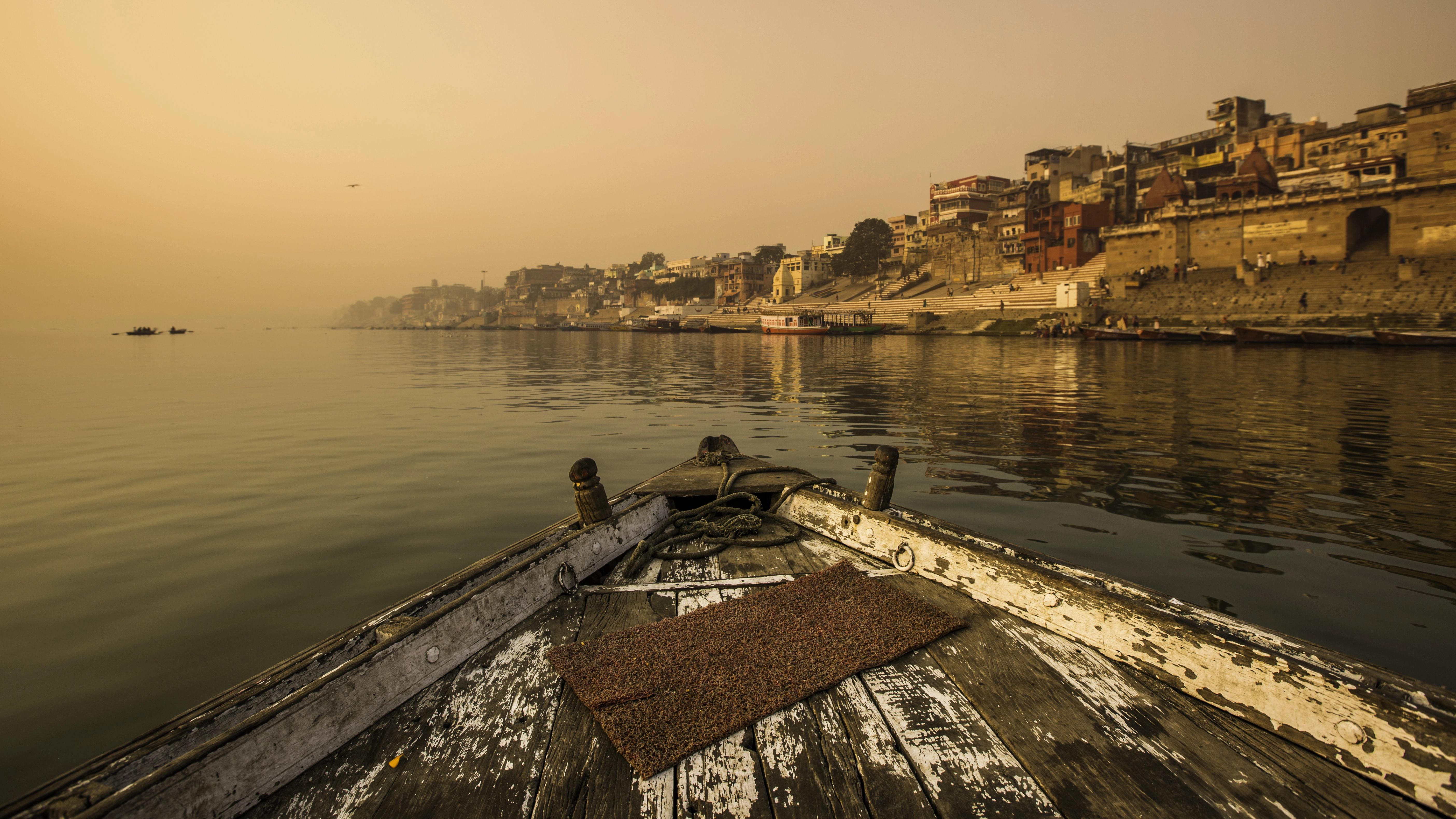 Indiau2019s Golden Triangle: Taj Mahal to the Ganges