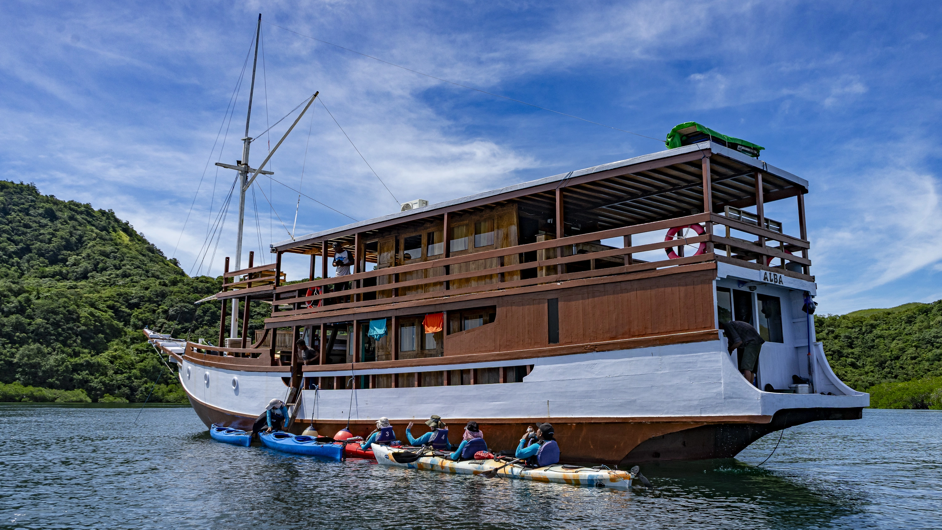 Bali, Lombok, Gili & Flores: The Island Sampler