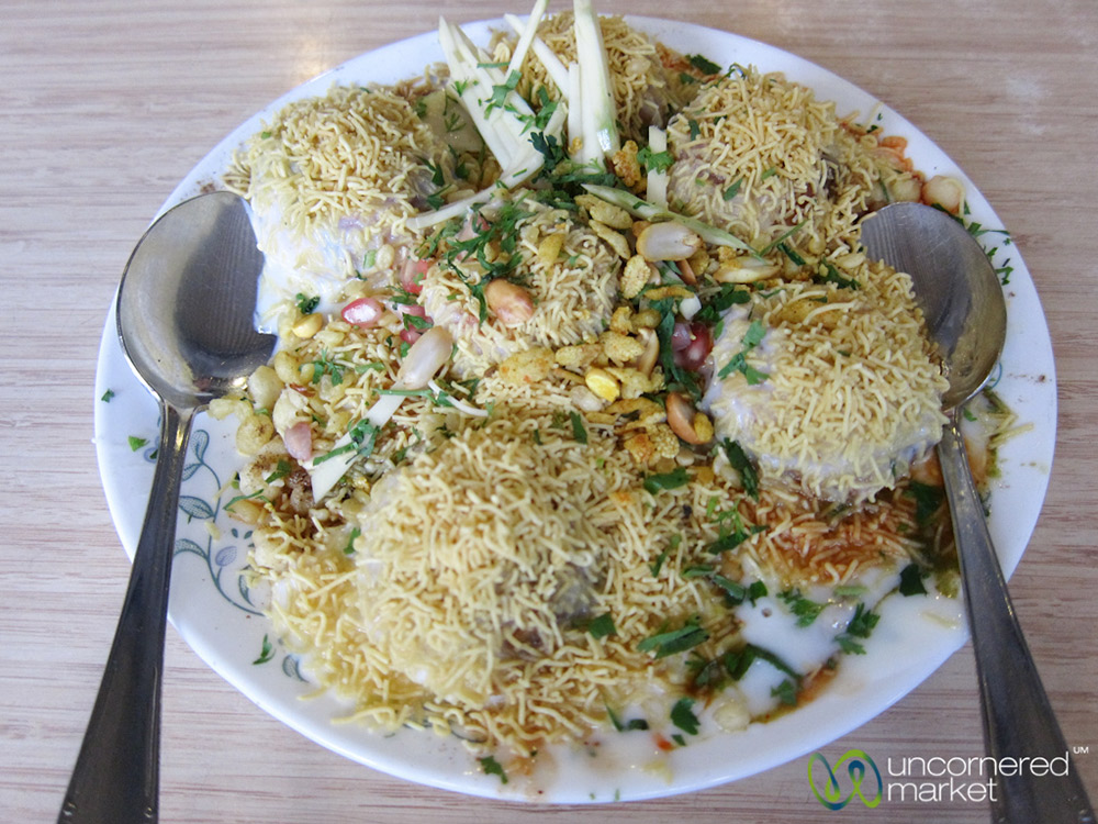 Dahi Patata Puri, a variation of pani puri. So incredibly delicious.