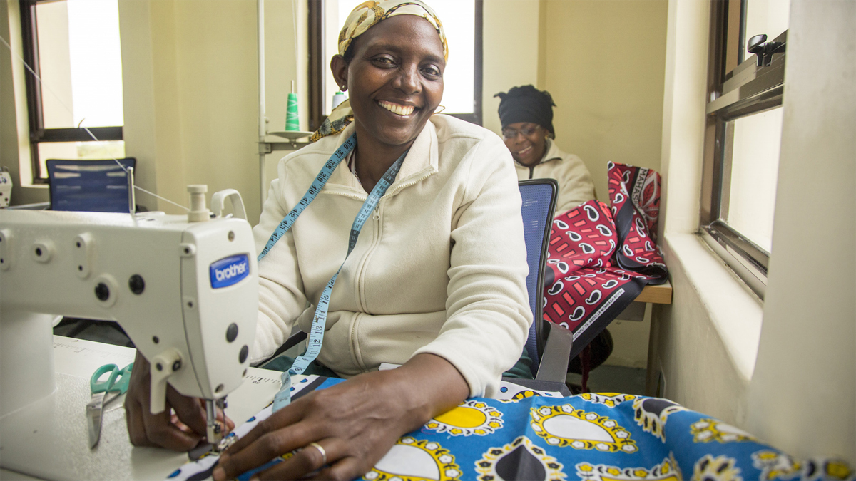 The Ubuntu training café empowers communities and creates jobs along the only route to the Maasai Mara.