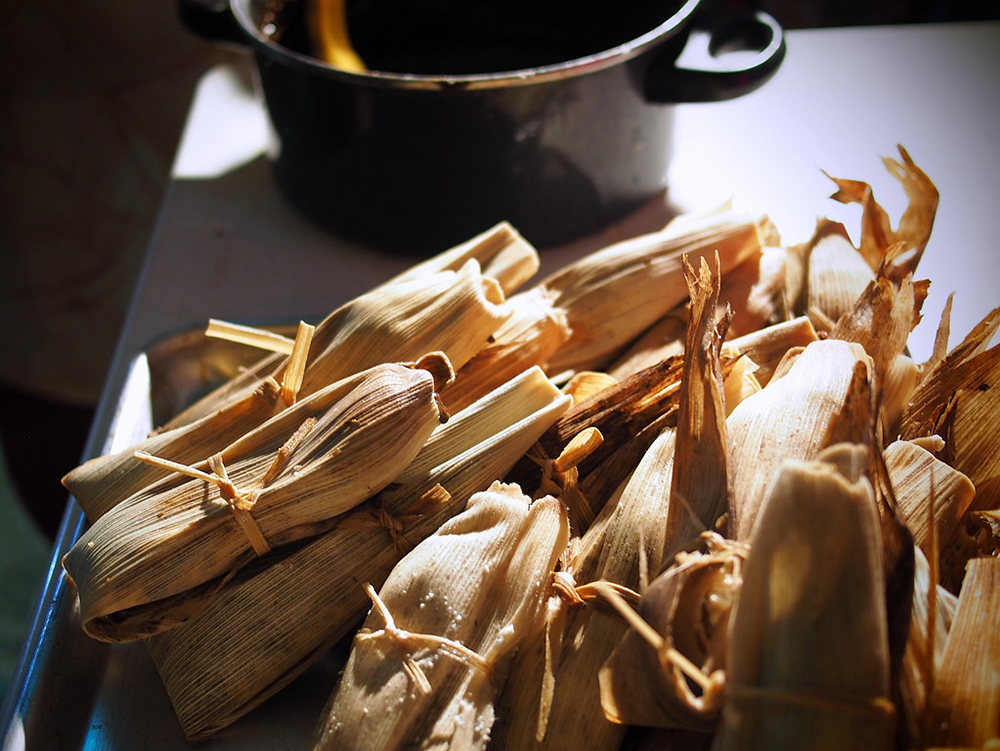 Tamals wrapped in corn husk.