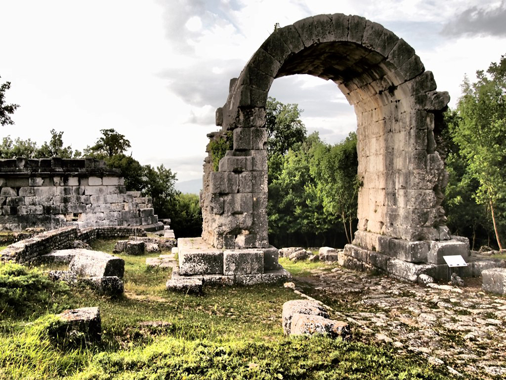 The Roman ruins of Carsulae. Photo courtesy of ReflectedSerendipity.