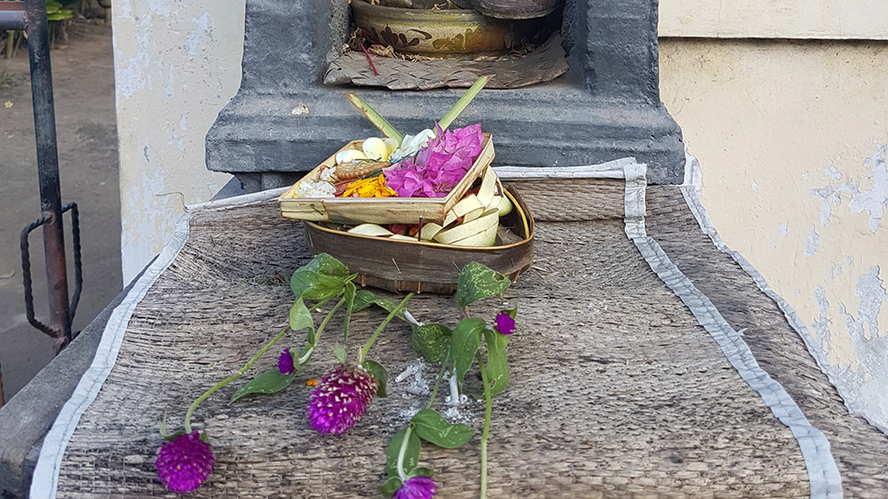 You'll find offerings of rice, flowers, candies, incense, and more all over Bali.