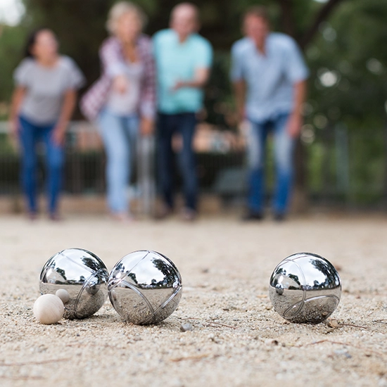 Play Pétanque Like a Local