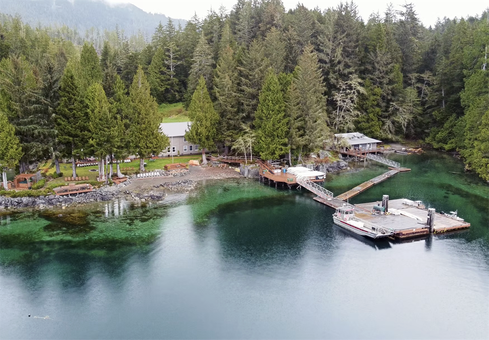 Broken Islands Lodge - Image 1