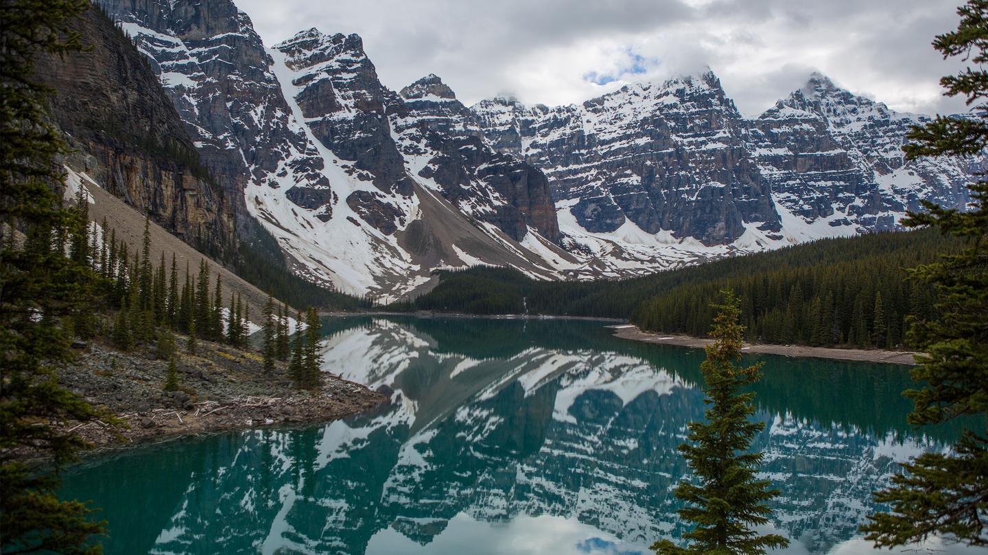 Canadian Rockies: National Parks Westbound in Canada, North