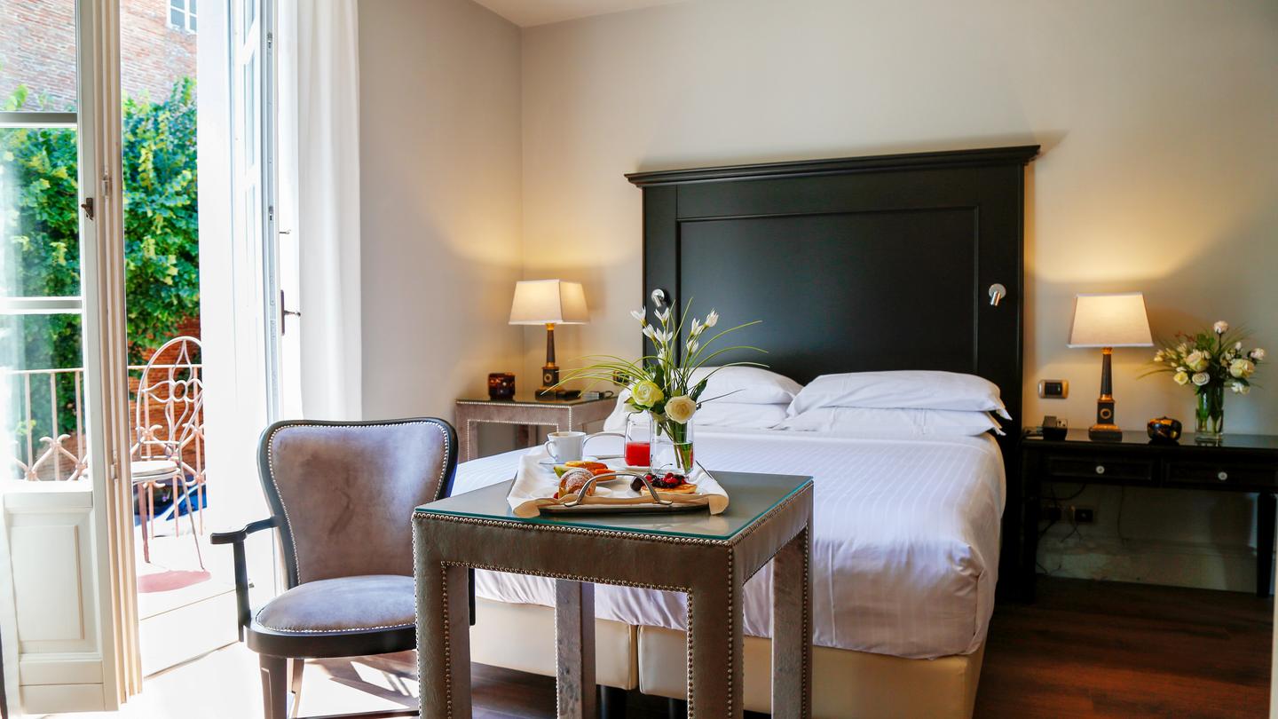 Quaint and cozy rooms at Vannucci Hotel in the Tuscan countryside.
